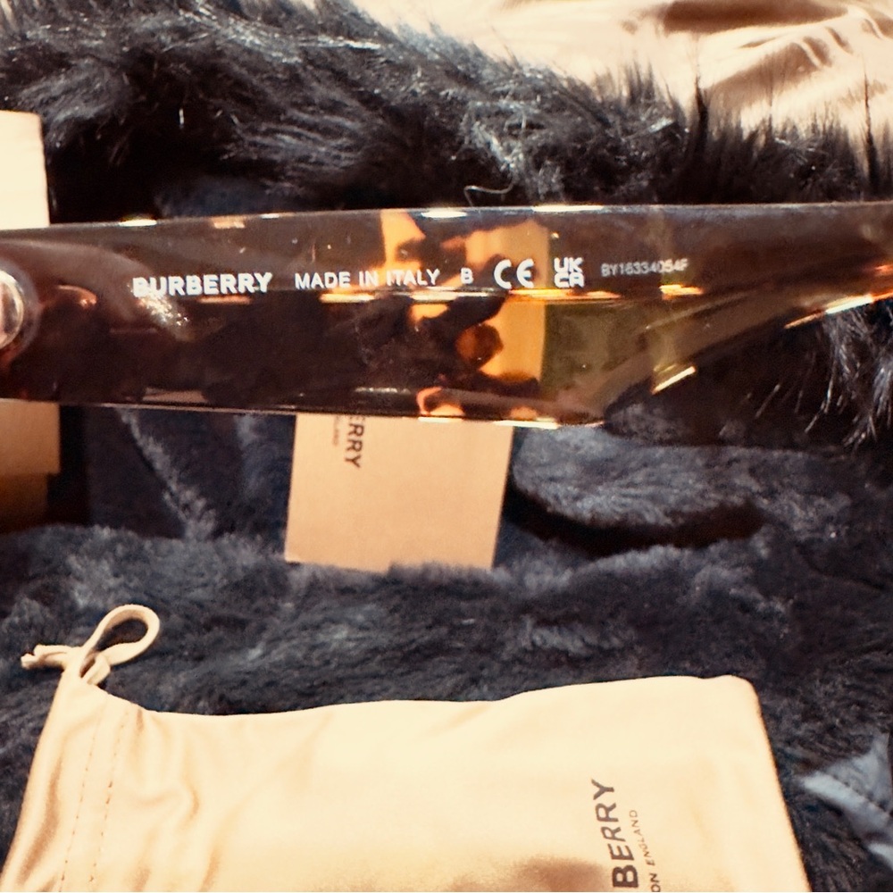 BURBERRY Eyewear tortoiseshell-effect round-frame Sunglasses - Picture 4 of 7
